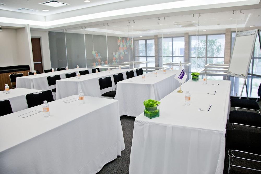 City Express Plus By Marriott Monterrey Nuevo Sur Buitenkant foto