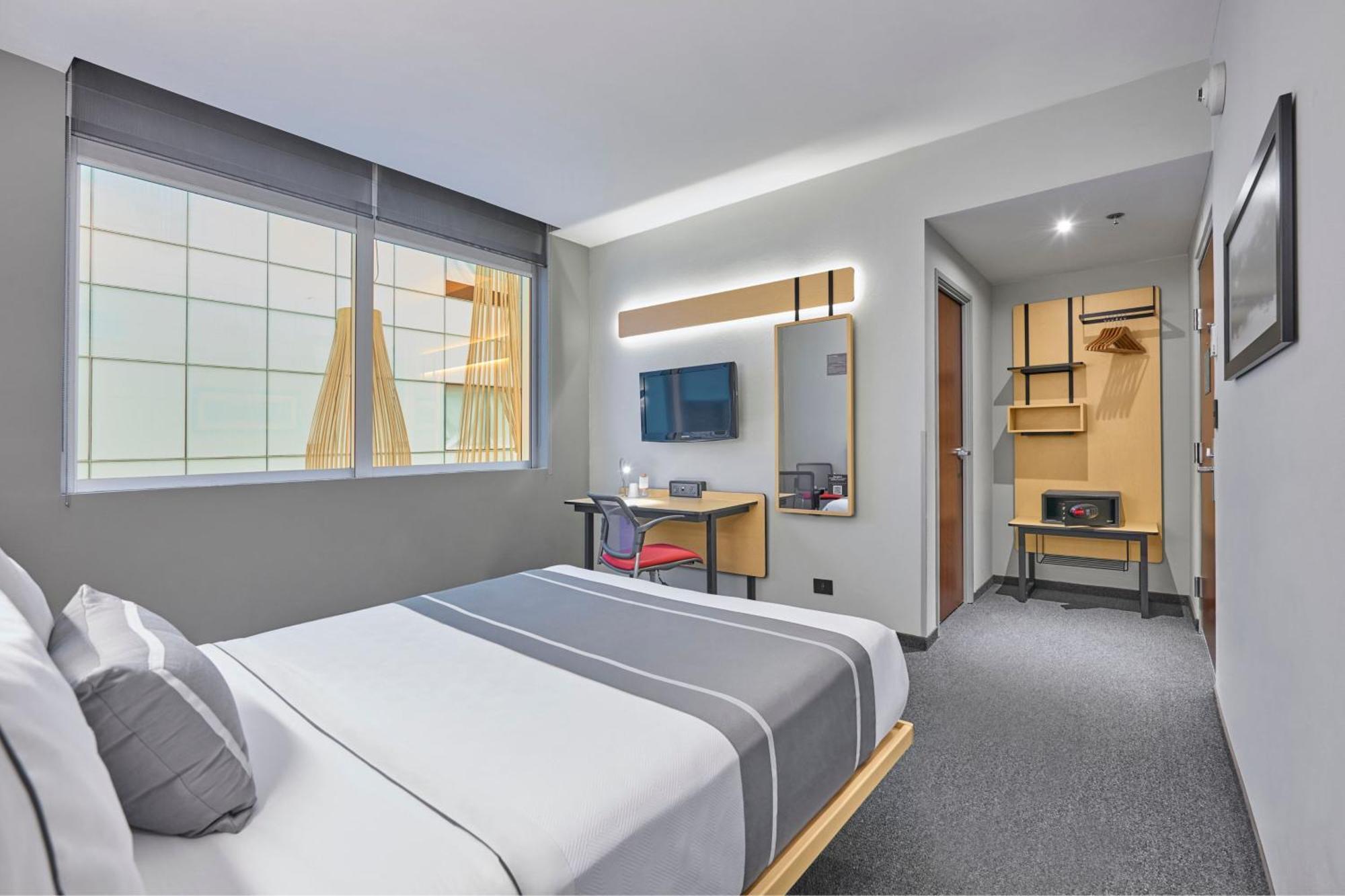 City Express Plus By Marriott Monterrey Nuevo Sur Buitenkant foto